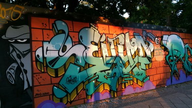 Graffiti Wall - Photo by DerKoeter - berlin