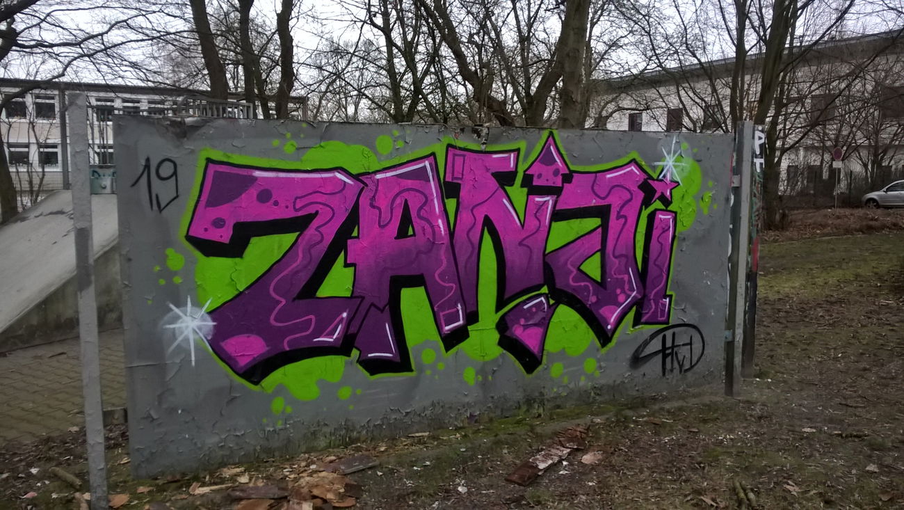 Graffiti Wall - Photo by DerKoeter