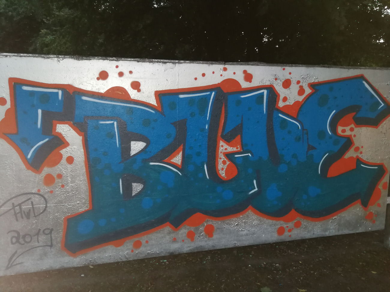 Graffiti Wall - Photo by DerKoeter