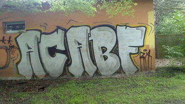 Graffiti Wall - Photo by DerKoeter