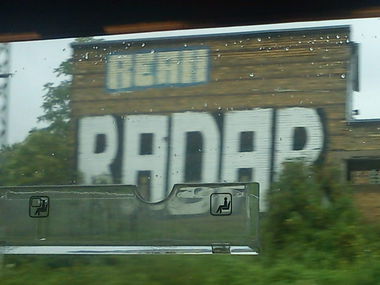 Graffiti Bombing - Photo by DerKoeter - radar