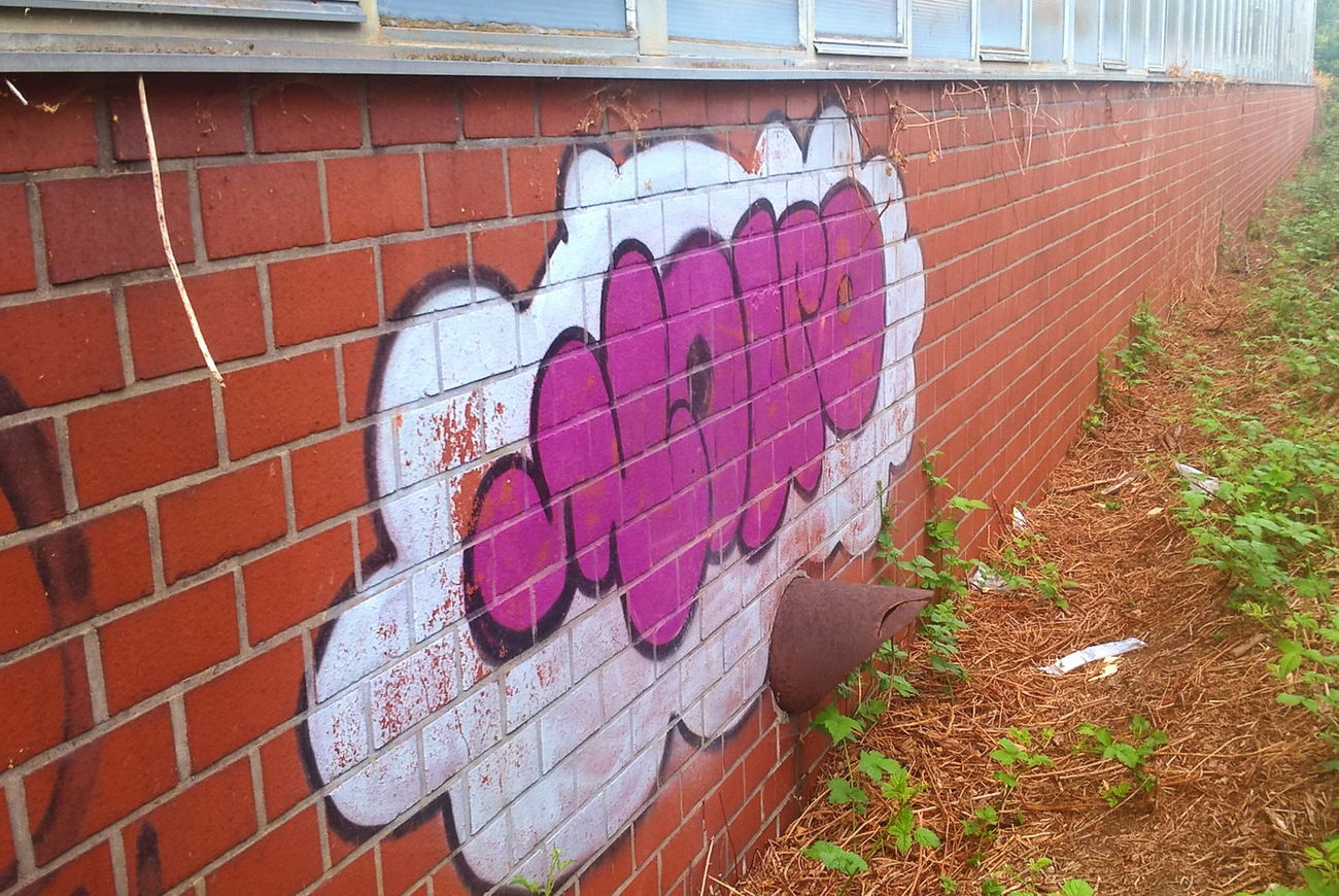 Graffiti Wall - Photo by DerKoeter