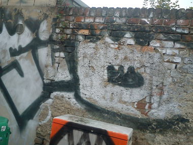 Graffiti Bombing - Photo by DerKoeter - sued, süd, crew