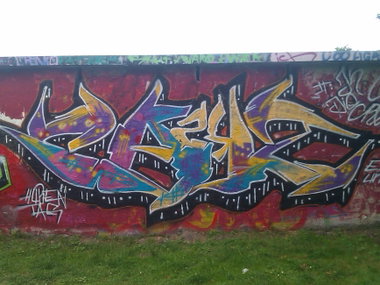 Graffiti Wall - Photo by DerKoeter - cais, caiz, 24