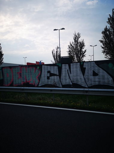 Graffiti Wall - Photo by DerKoeter