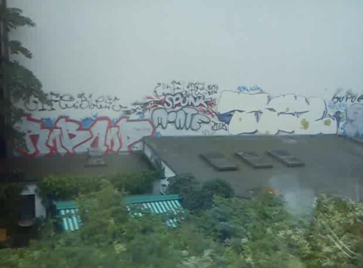 Graffiti Wall - Photo by DerKoeter - rmb, amp, monte