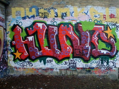 Graffiti Wall - Photo by DerKoeter - hund, schöningen, haupthall (2014)
