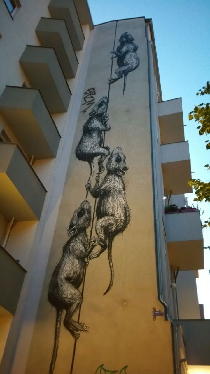 Graffiti Street Art - Photo by DerKoeter - berlin