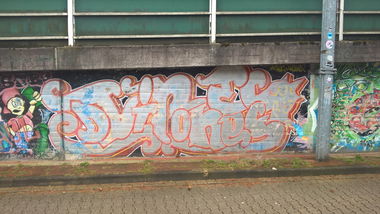 Graffiti Wall - Photo by DerKoeter