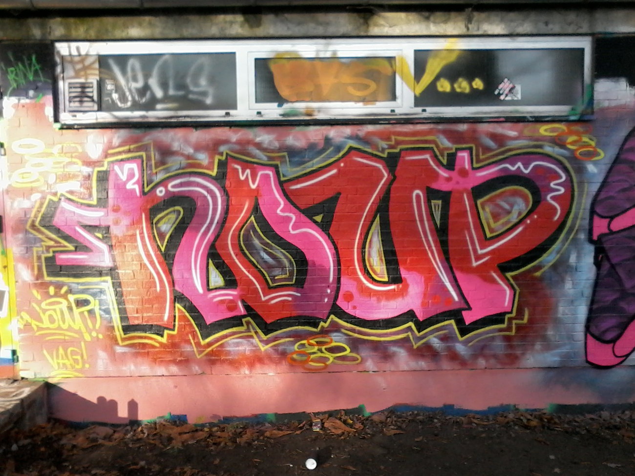 Graffiti Wall - Photo by DerKoeter - noup, vag, onc (2016)