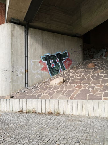 Graffiti Wall - Photo by DerKoeter