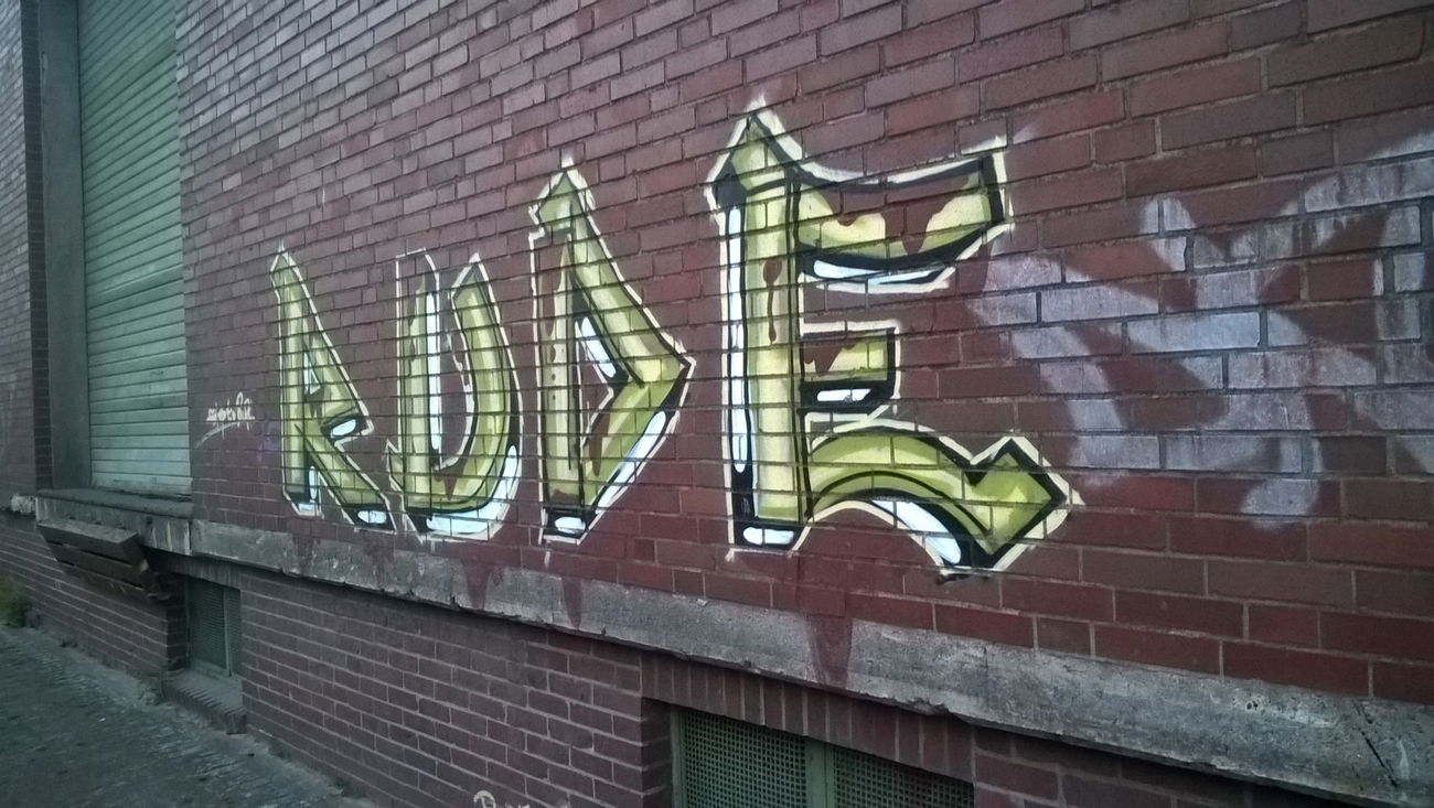 Graffiti Wall - Photo by DerKoeter