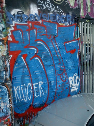 Graffiti Bombing - Photo by DerKoeter - klug, rlc, braunschweig (2014)