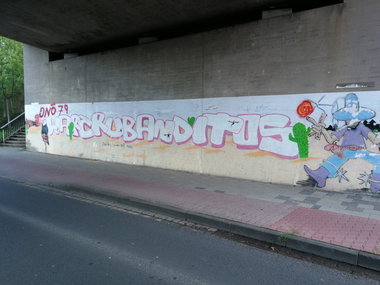 Graffiti Wall - Photo by DerKoeter