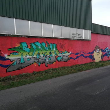 Graffiti Wall - Photo by DerKoeter