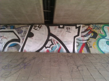Graffiti Wall - Photo by DerKoeter - 24, 24er, crew (2014)