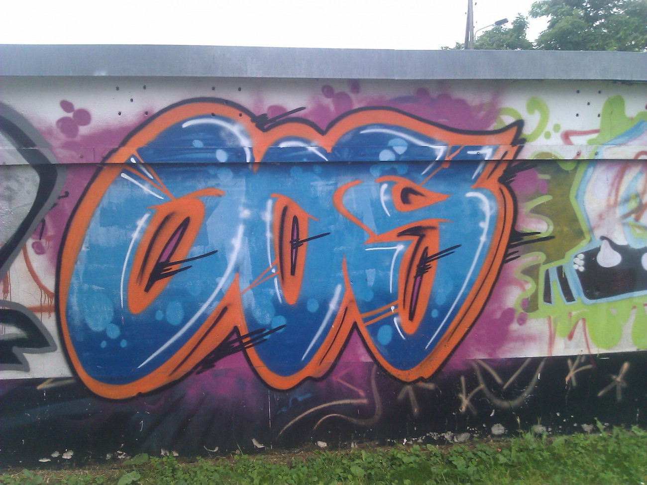 Graffiti Wall - Photo by DerKoeter - oo, ohoh, crew