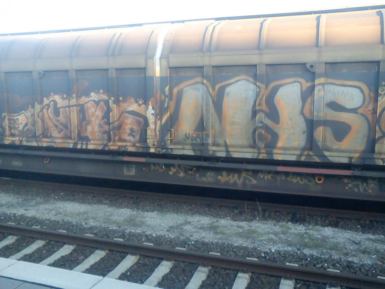 Graffiti Train - Photo by DerKoeter - aws, cargo, helmstedt
