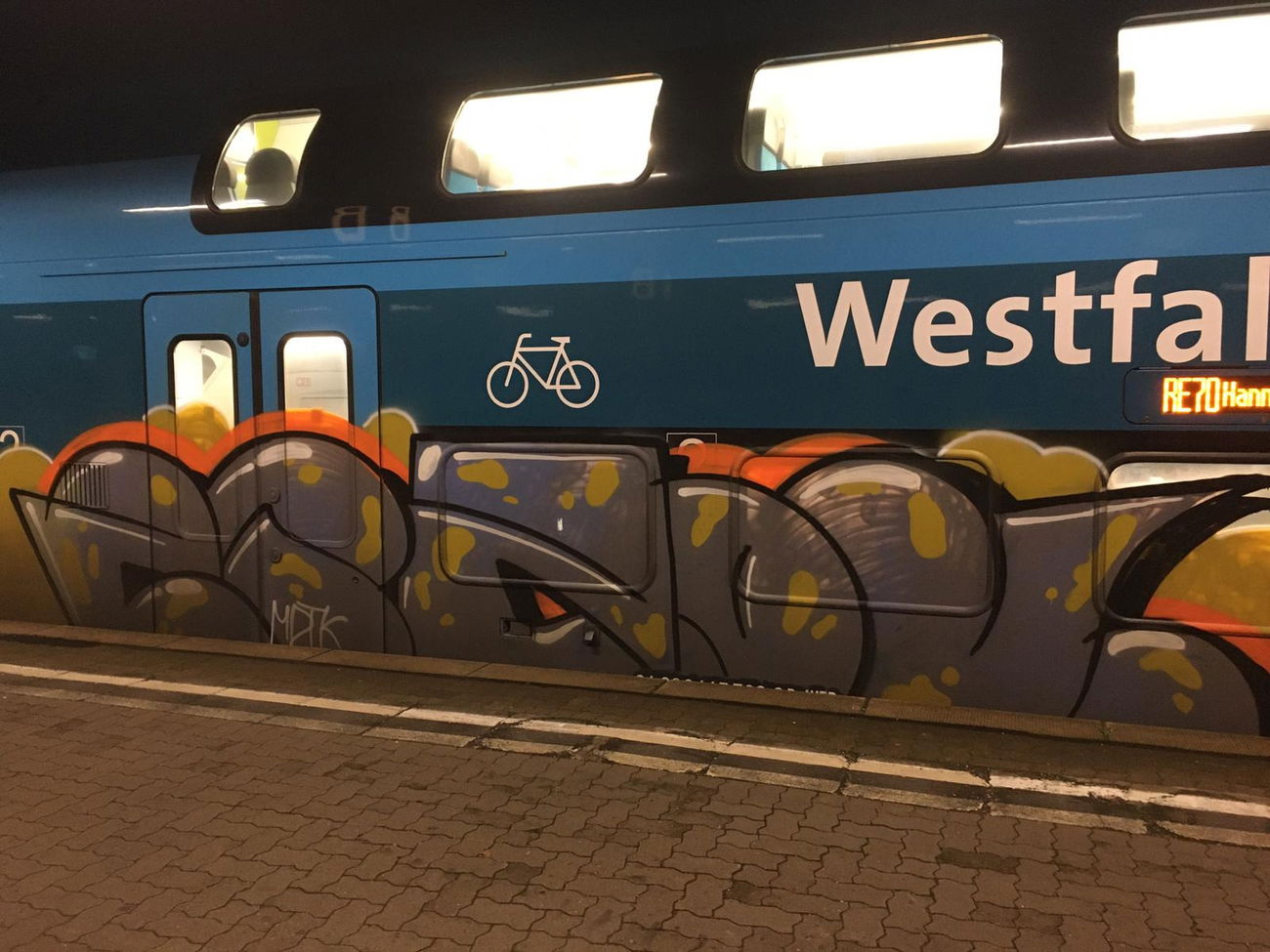 Graffiti Train - Photo by DerKoeter