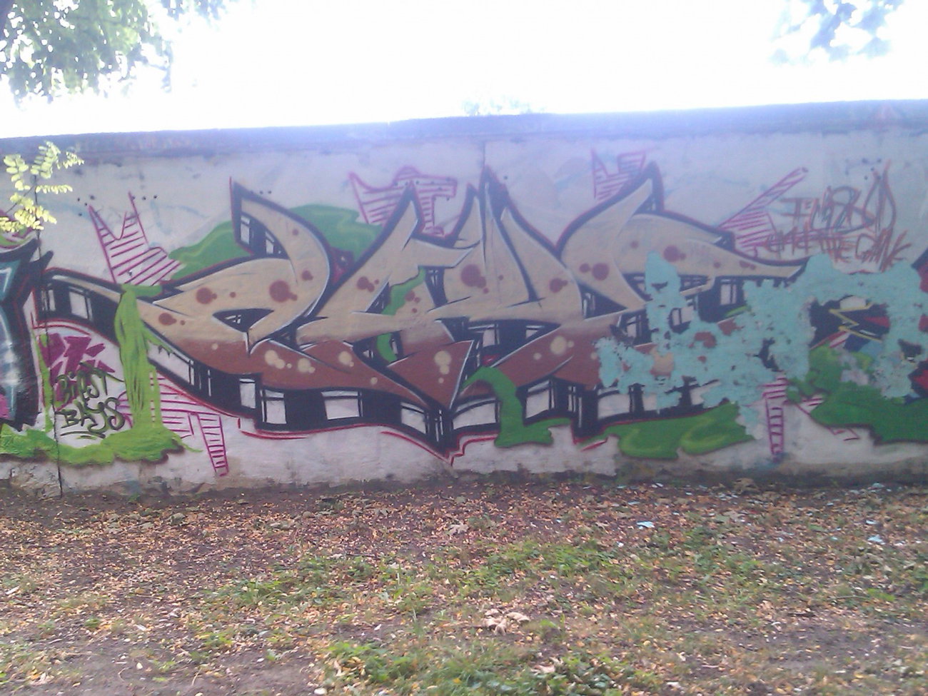 Graffiti Wall - Photo by DerKoeter - magdeburg