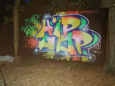 Graffiti Wall - Photo by DerKoeter