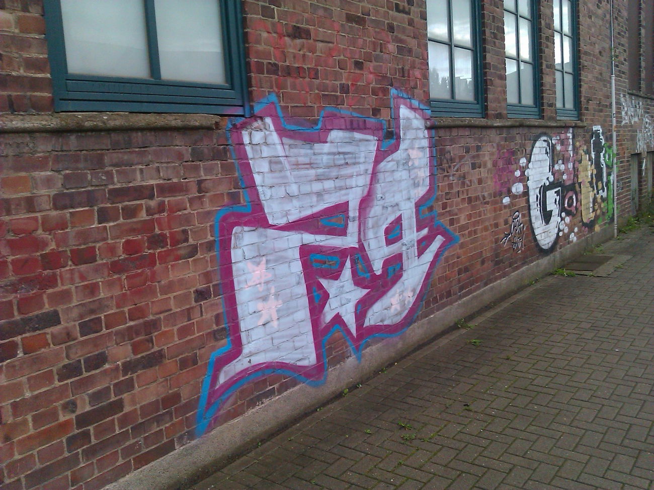 Graffiti Bombing - Photo by DerKoeter - 24, 24er, magdeburg