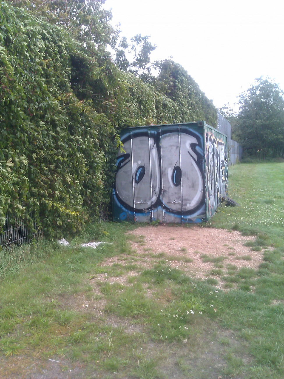 Graffiti Bombing - Photo by DerKoeter - oo, ohoh, crew