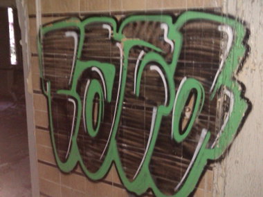 Graffiti Wall - Photo by DerKoeter - cazo, magdeburg