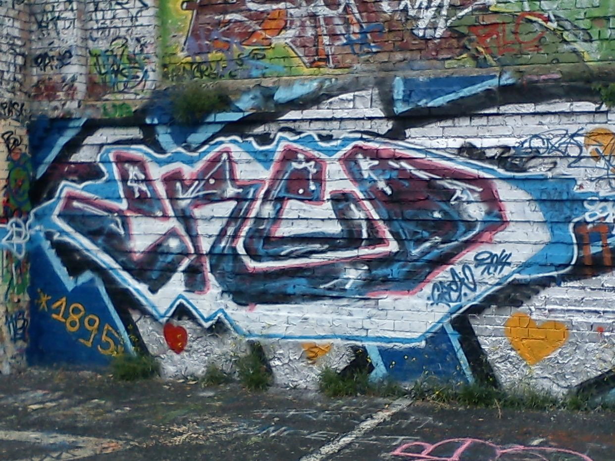 Graffiti Wall - Photo by DerKoeter - cred, cret, braunschweig