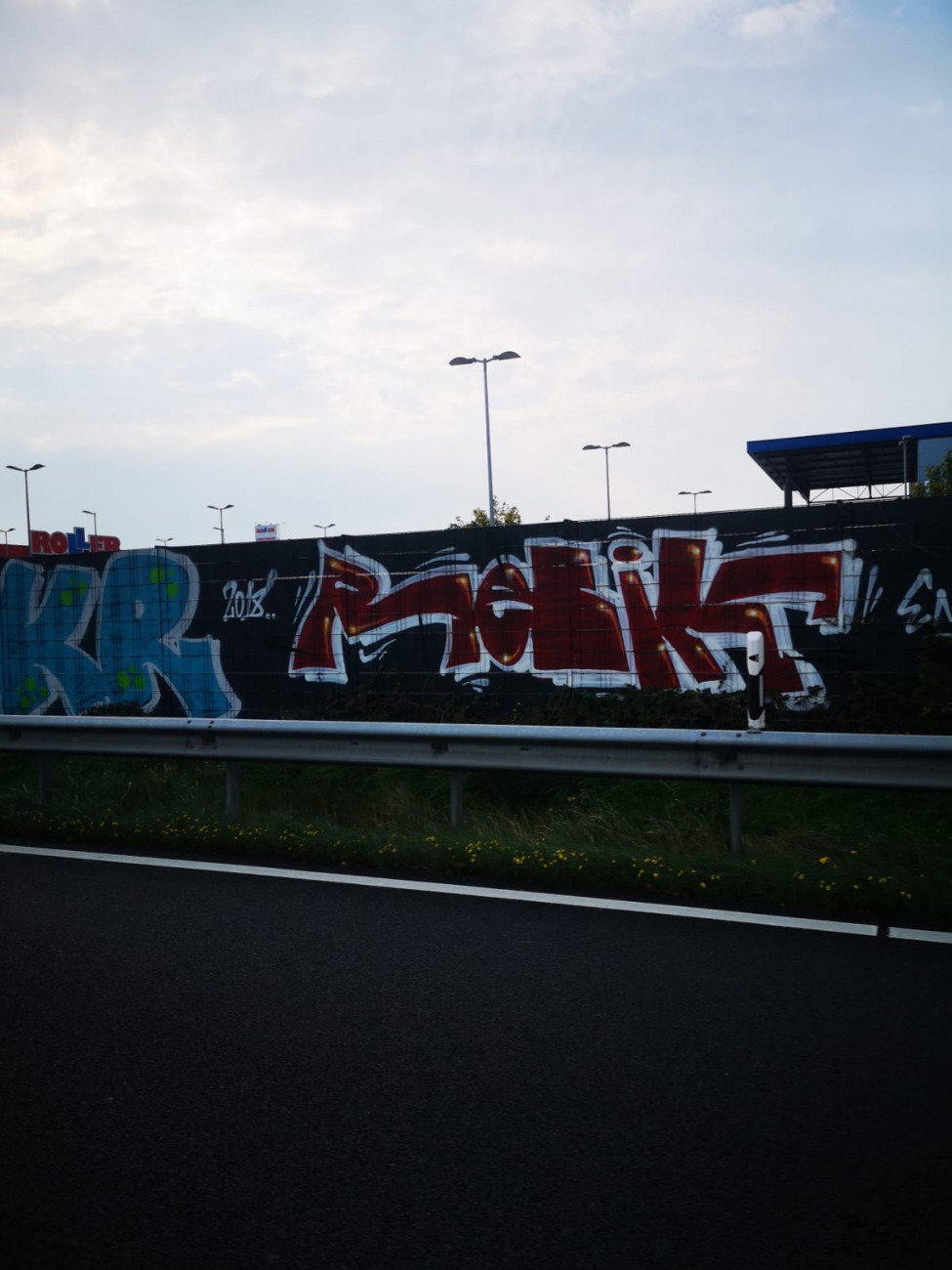 Graffiti Wall - Photo by DerKoeter