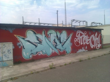 Graffiti Wall - Photo by DerKoeter - sowe, freecity, magdeburg
