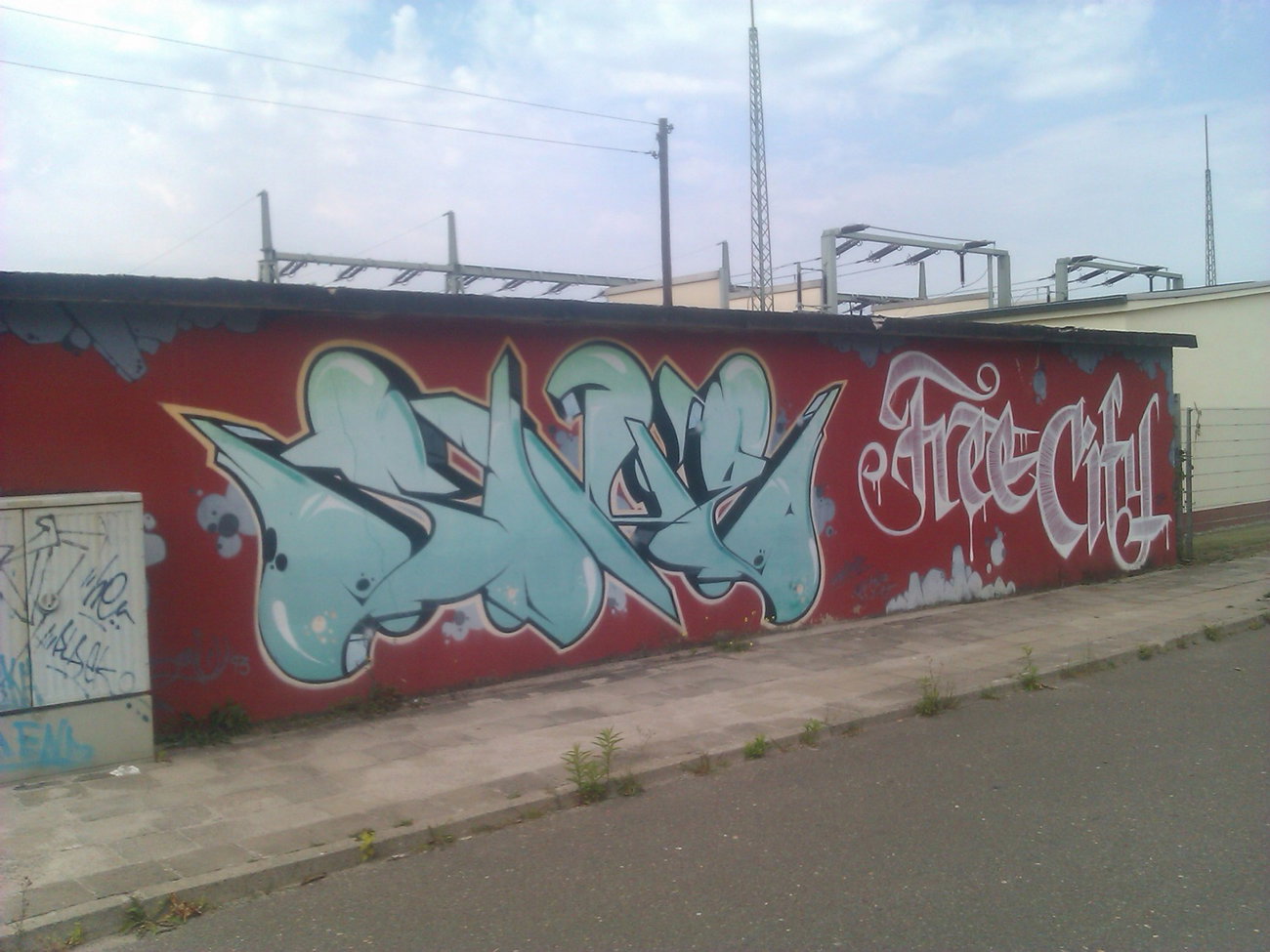 Graffiti Wall - Photo by DerKoeter - sowe, freecity, magdeburg