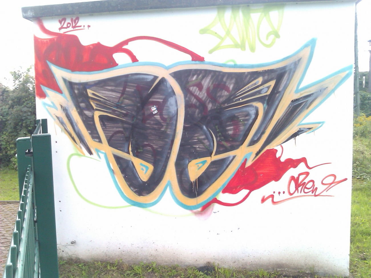 Graffiti Bombing - Photo by DerKoeter - oo, ohoh, crew