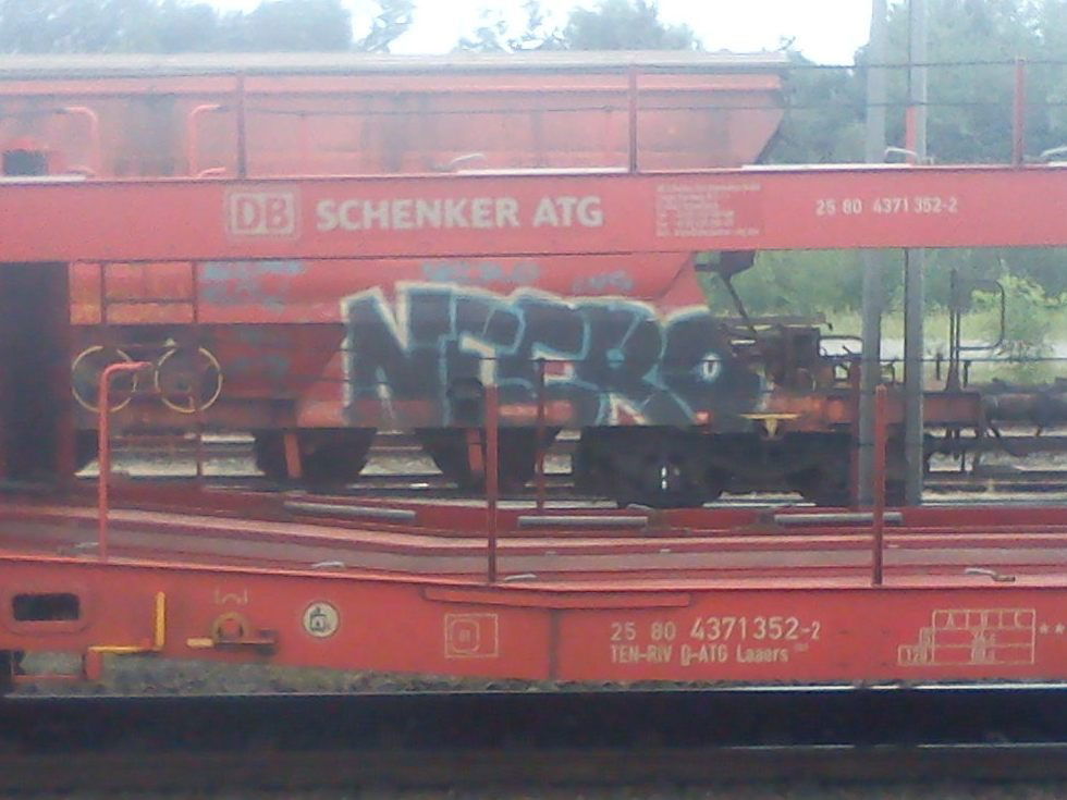 Graffiti Train - Photo by DerKoeter - cargo, helmstedt, necro