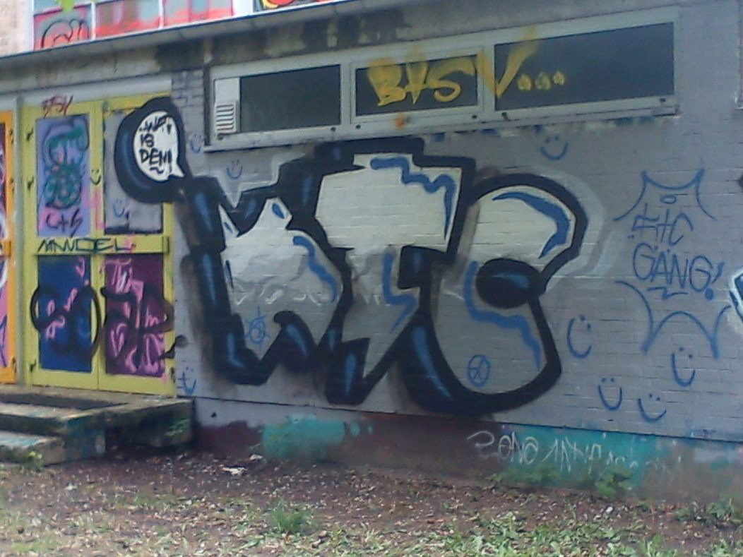 Graffiti Wall - Photo by DerKoeter - ktc, haupthall, schöningen (2014)