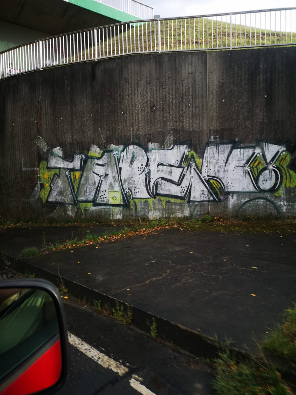 Graffiti Wall - Photo by DerKoeter