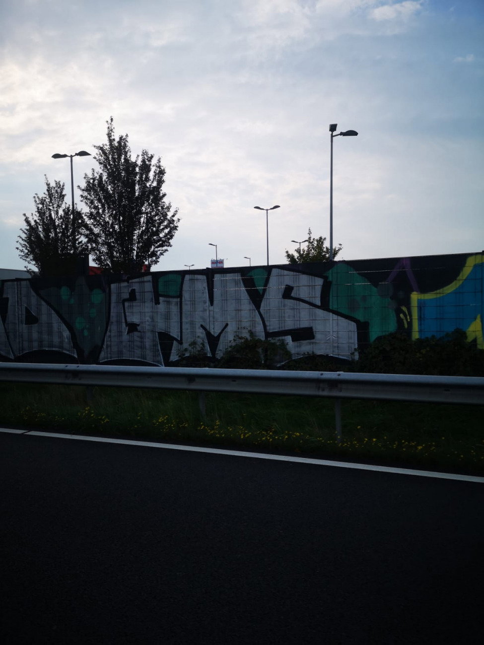 Graffiti Wall - Photo by DerKoeter