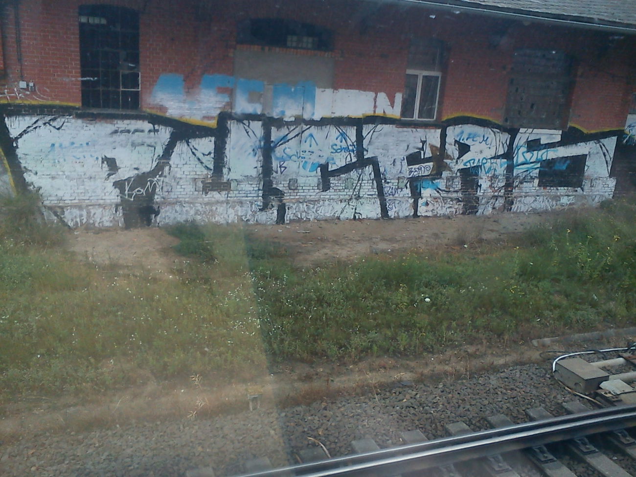 Graffiti Bombing - Photo by DerKoeter - puc, frs