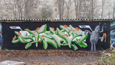 Graffiti Wall - Photo by DerKoeter - kaser, berlin, bender (2015)