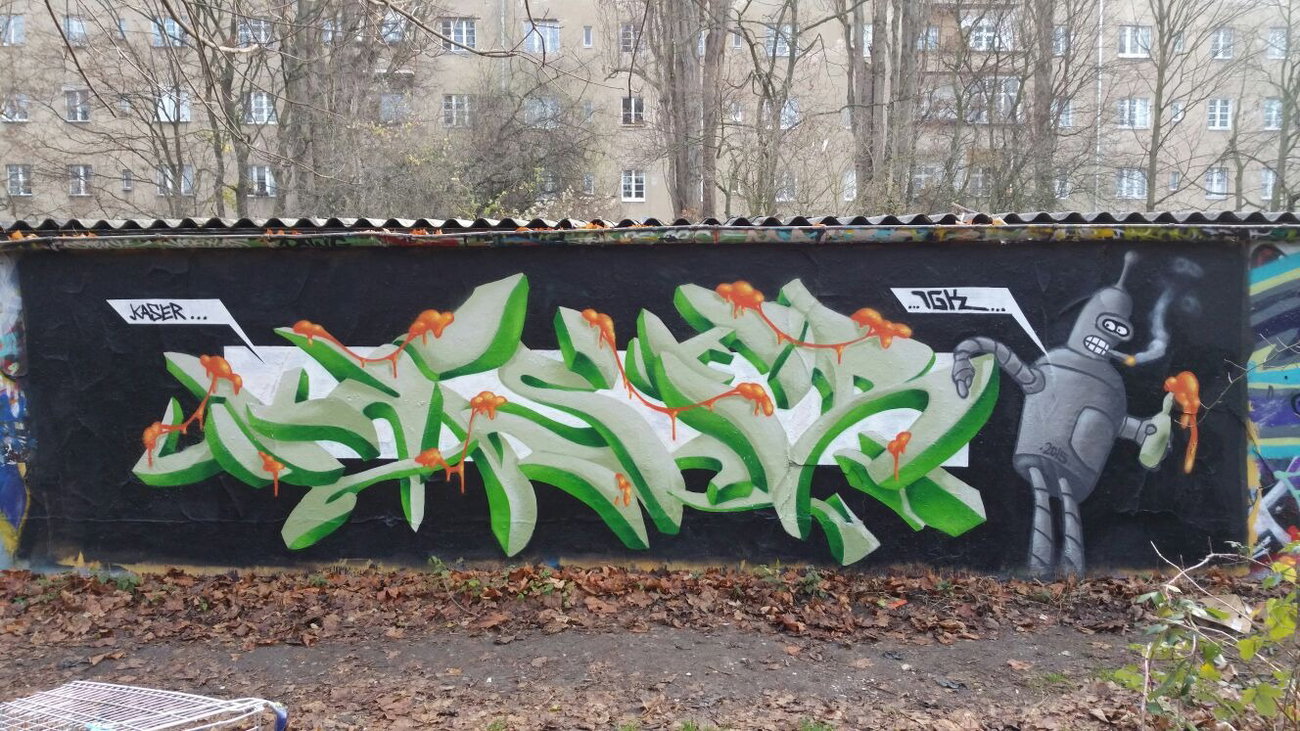Graffiti Wall - Photo by DerKoeter - kaser, berlin, bender (2015)