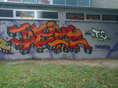 Graffiti Wall - Photo by DerKoeter - deis, ts, teamshorain (2014)