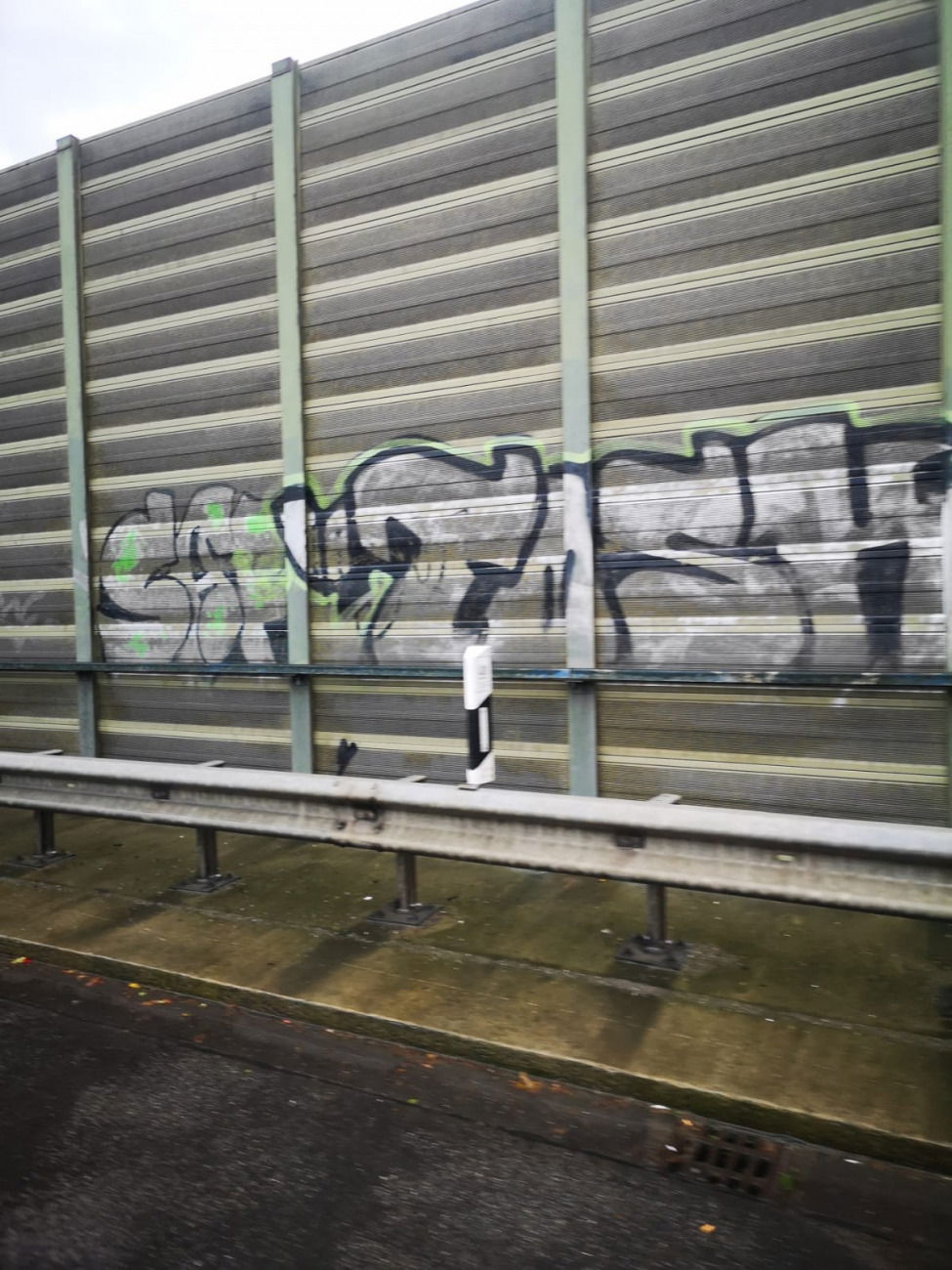 Graffiti Wall - Photo by DerKoeter