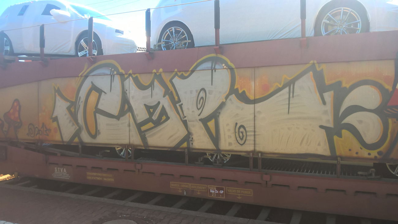 Graffiti Wall - Photo by DerKoeter