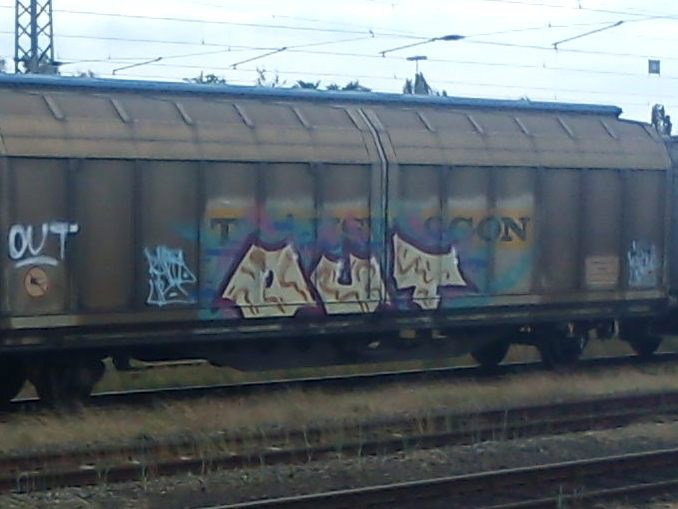 Graffiti Wall - Photo by DerKoeter - cargo, helmstedt, out