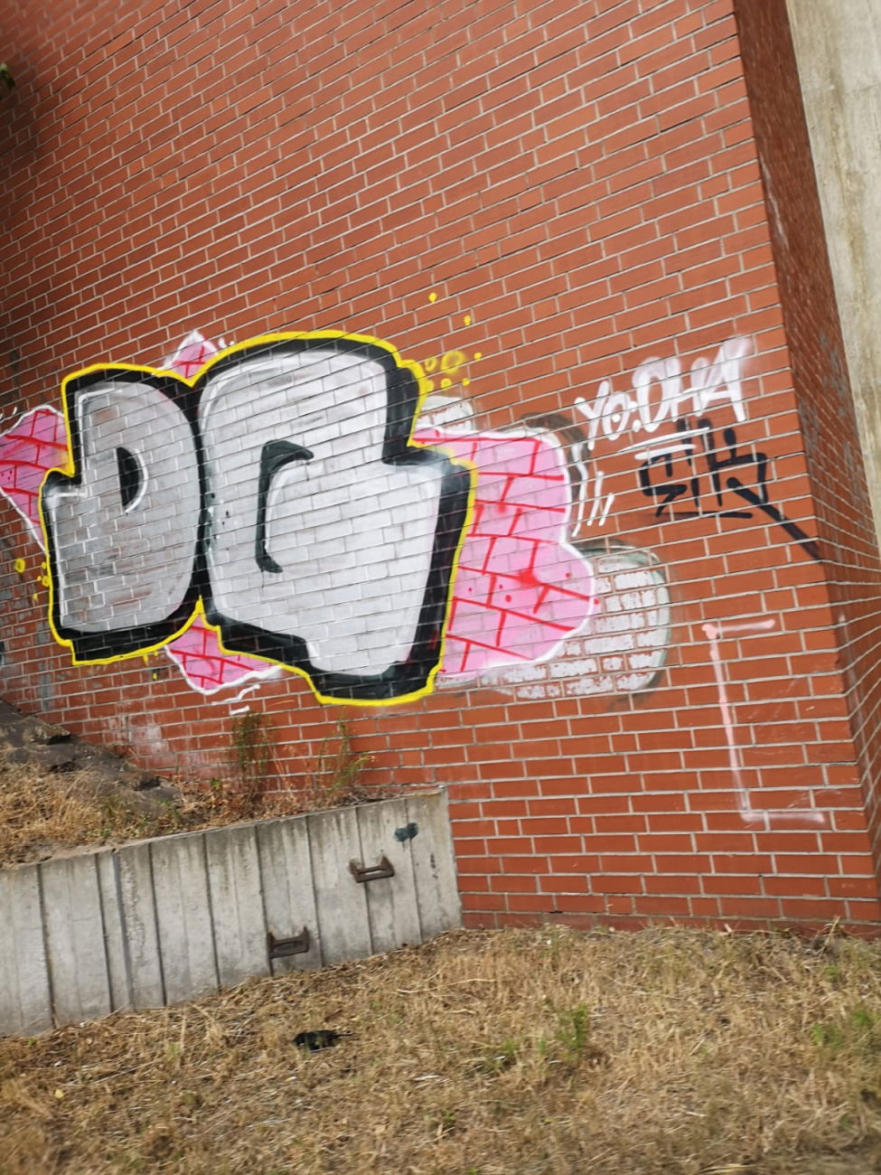 Graffiti Wall - Photo by DerKoeter