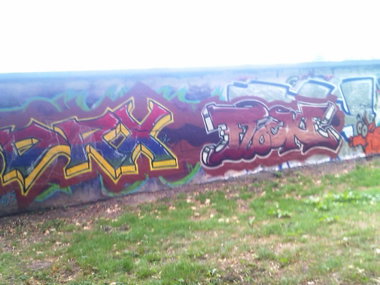Graffiti Wall - Photo by DerKoeter - durex, flocke, magdeburg