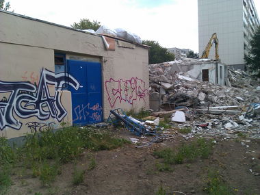 Graffiti Bombing - Photo by DerKoeter - cais, 24, 24er