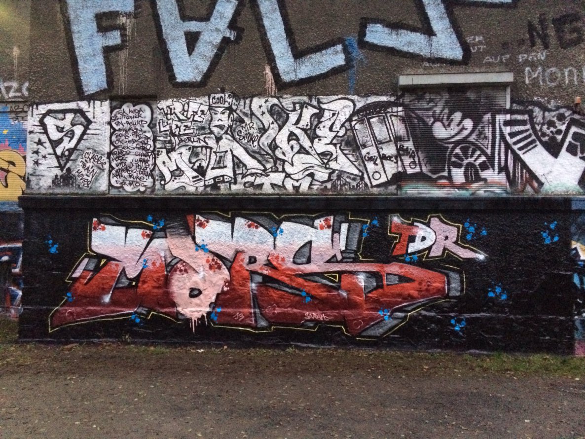 Graffiti Wall - Photo by DerUrzornige