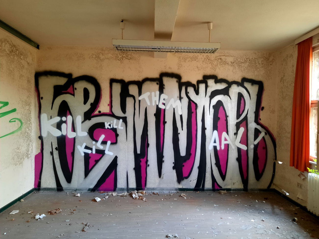 Graffiti Wall - Photo by DerletzteUwe - hamburg, pinneberg, abandoned