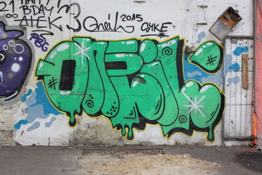 Graffiti Wall - Photo by DerletzteUwe - oneil, throwup, throwie (2015)